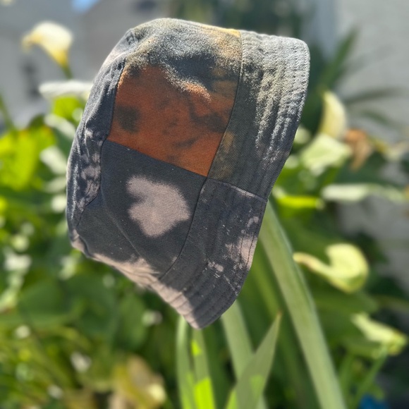 Two-Tone Bucket Hat - Picture 6 of 10